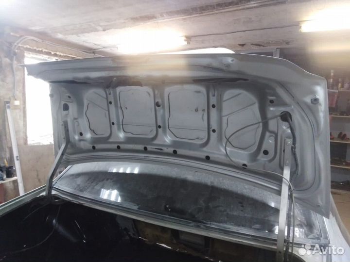 Крышка багажника mitsubishi lancer 9 целия