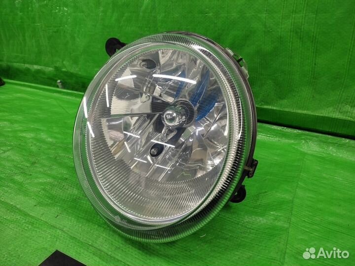 Фара правая Jeep Patriot/Liberty/Compass 06-11
