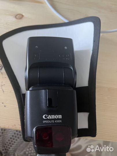 Вспышка камеры Canon Speedlite 430EX II