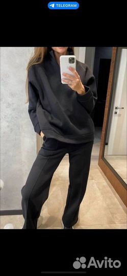 Спортивный костюм женский