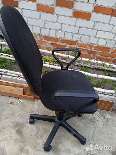 Компьютерное кресло