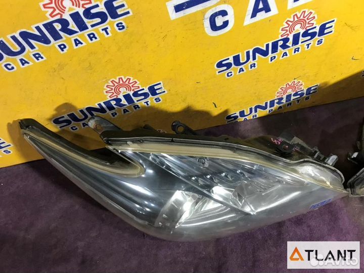 Фара toyota prius