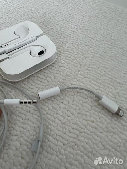 Наушники apple