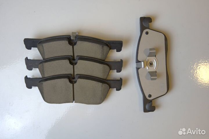 Передние колодки PowerStop Land Rover Jaguar