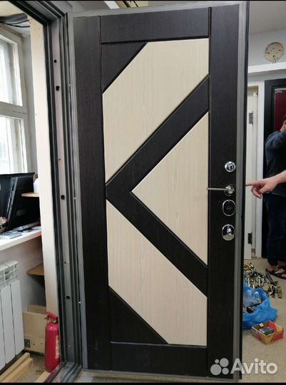 Дверь входная 960х2050