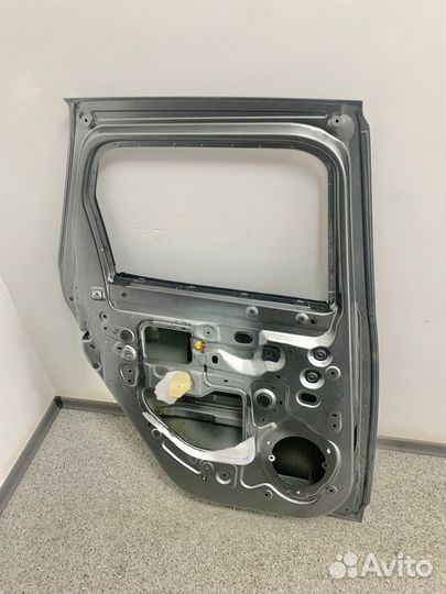 Дверь боковая задняя левая Renault Duster 2 (Hjd)