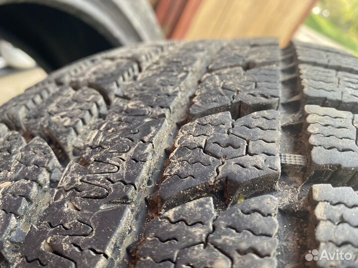 Toyo Observe GSi-5 215/55 R17 98Q