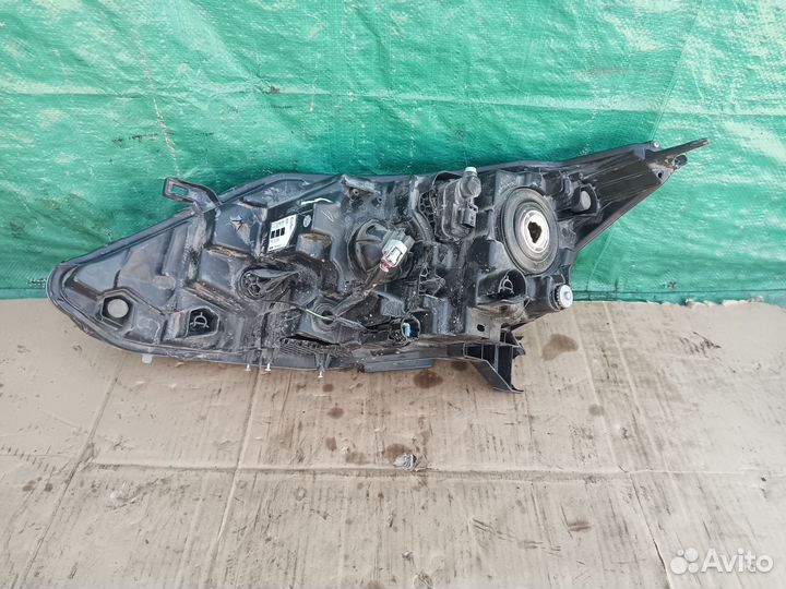 Фара правая Ниссан Кашкай Nissan Qashqai 2015 г