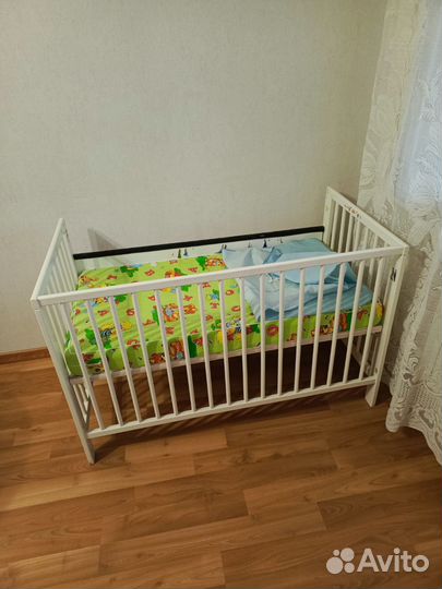 Детская кроватка