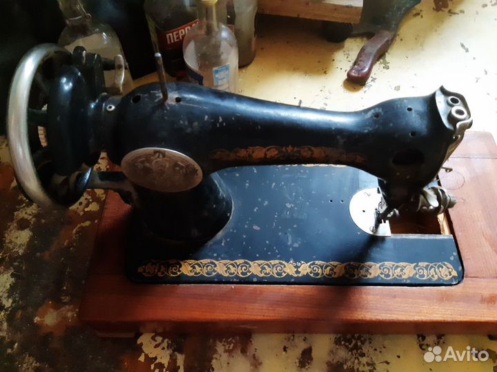 Швейная машина Singer