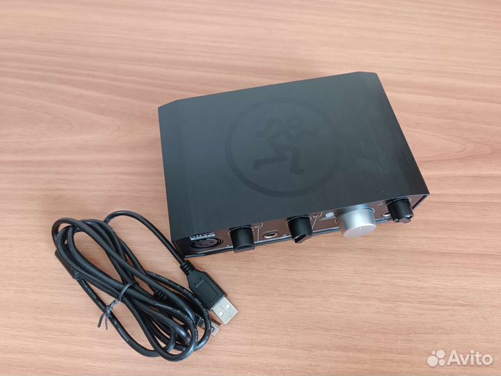 Mackie onyx Artist 1.2 Звуковая карта