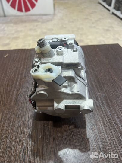 Компрессор кондиционера Mercedes-Benz