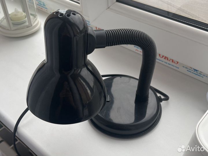 Лампа настольная