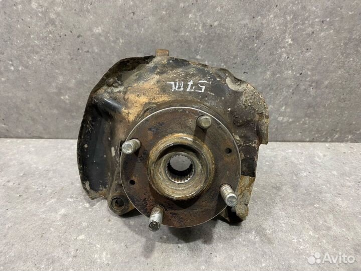 Кулак передний левый Hyundai Accent 2 (LC) LC 2008