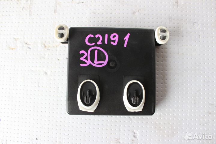 Блок управления дверью Mercedes CLS-Class C219