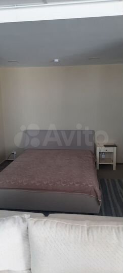 Квартира-студия, 120 м², 1/9 эт.