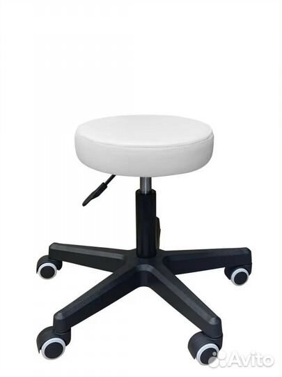 Стул для мастера маникюра