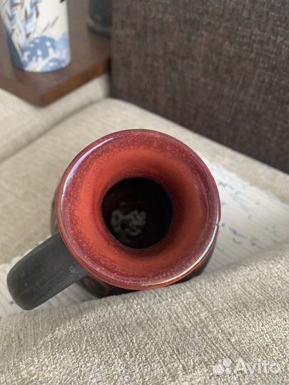 Глиняный кувшин старинный