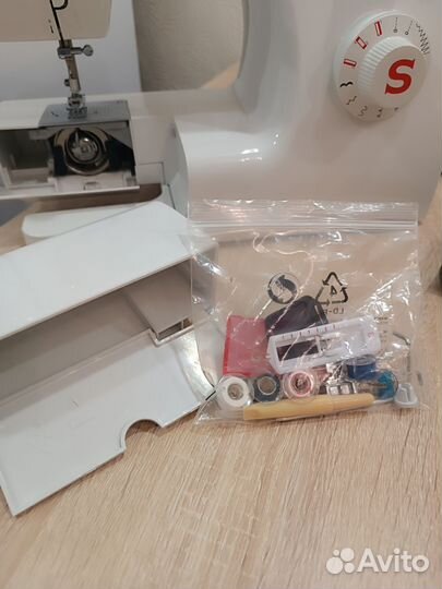 Швейная машина Singer