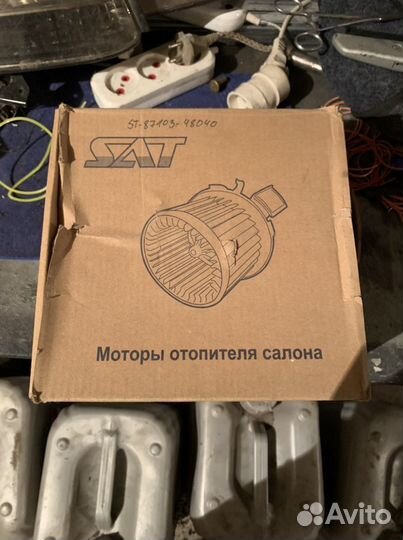 Мотор отопителя салона