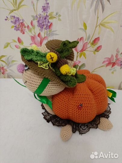 Продам вязаную черепашку тыковку для интерьера