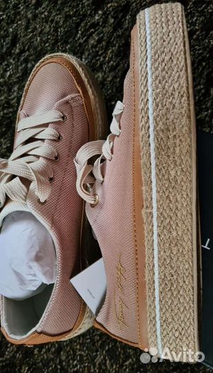 Кеды + босоножки Томму Hilfiger