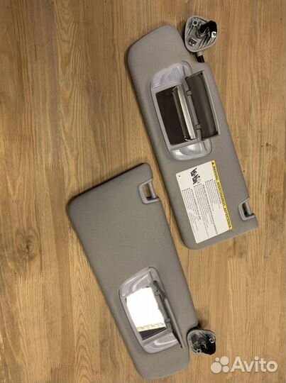 Солнцезащитный козырек Toyota 743100C260