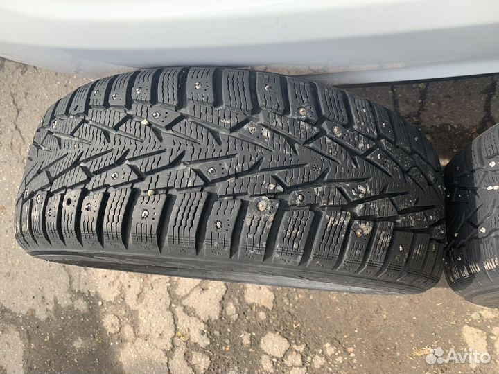 Nokian Tyres Hakkapeliitta 7 195/60 R15 92T