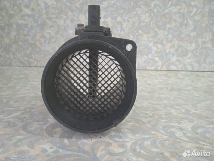 Расходомер воздуха (массметр) Volkswagen Tiguan