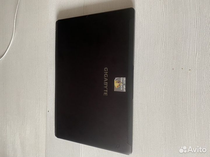 Игровой ноутбук Gigabyte p37