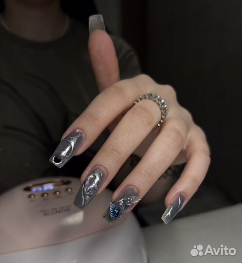 Маникюр педикюр
