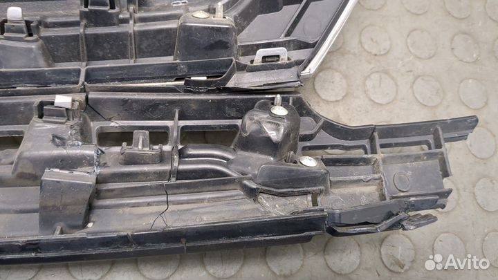 Решетка радиатора Mitsubishi Outlander 2018, 2019