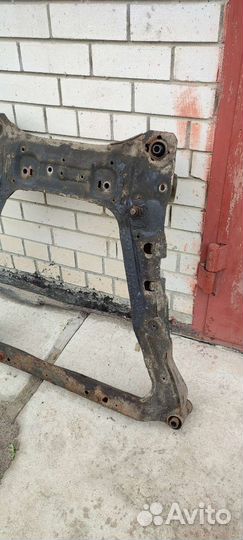 Подрамник передний xtrail t31