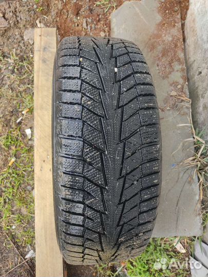 Winter Tact WT 90 205/55 R16 94T