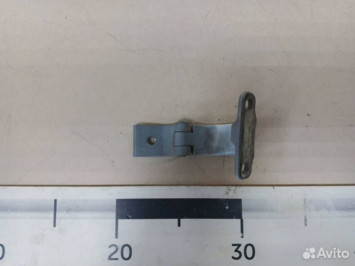 Петля двери багажника Skoda Rapid 2012-2020