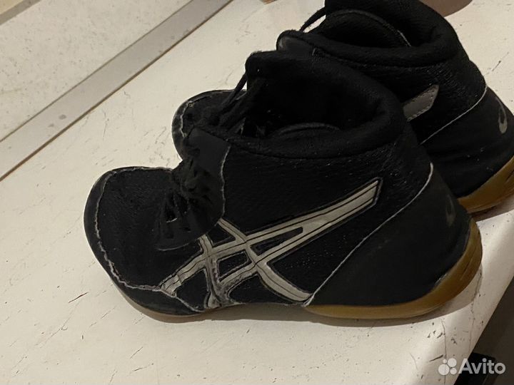 Борцовки asics
