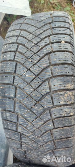 Pirelli P Zero Gen-2 Noise cancelling system 205/60 R16