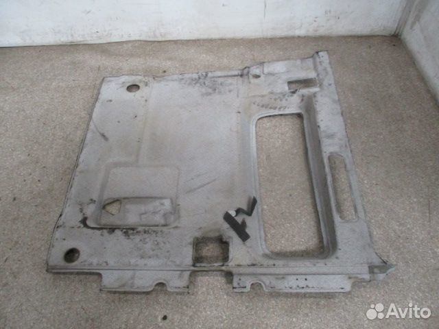 Обшивка боковой стенки кабины правая MAN 816257160