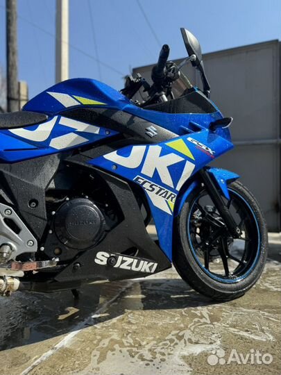 Suzuki GSX250R