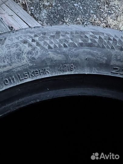 Sailun UHP 225/55 R17