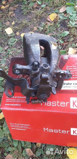 Суппорт задний правый peugeot партнёр типпи