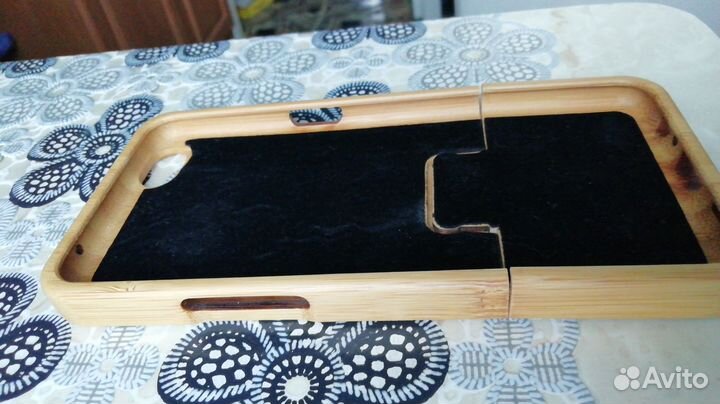 Чехол на телефон