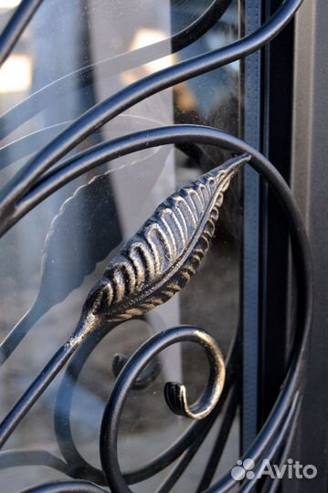 Дверь с ковкой Аурус