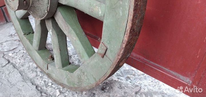 Колесо от телеги