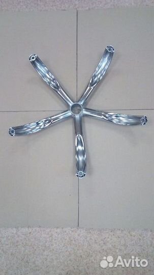 Крестовина хромированная для операторского кресла