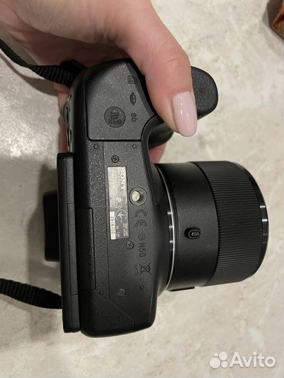 Продаю камеру Sony corp DSC-HX 300