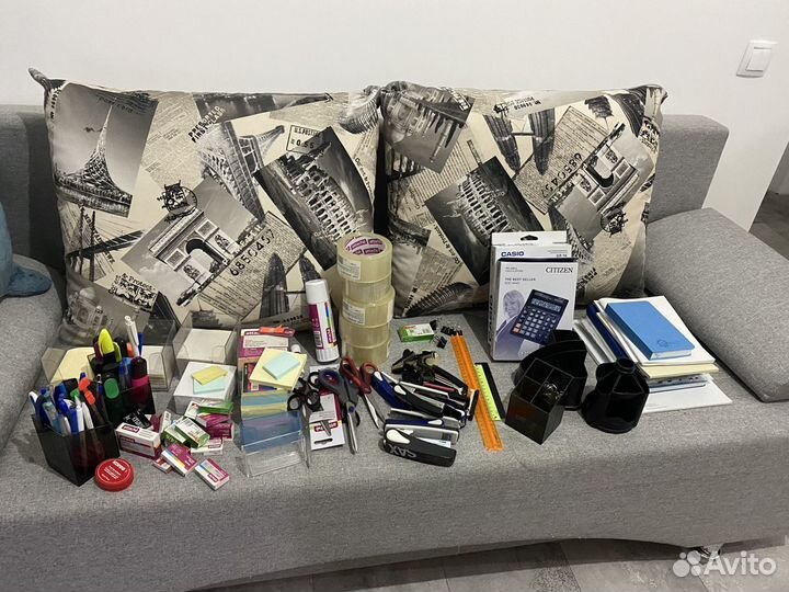 Коробка канцелярии