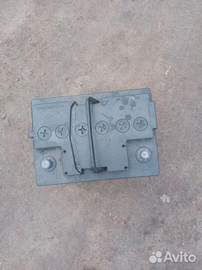 Аккумулятор автомобильный 60 ah