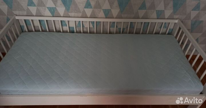 Детская кровать IKEA с матрасом