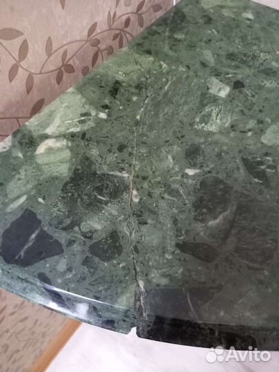 Итальянская угловая консоль (угловой столик)